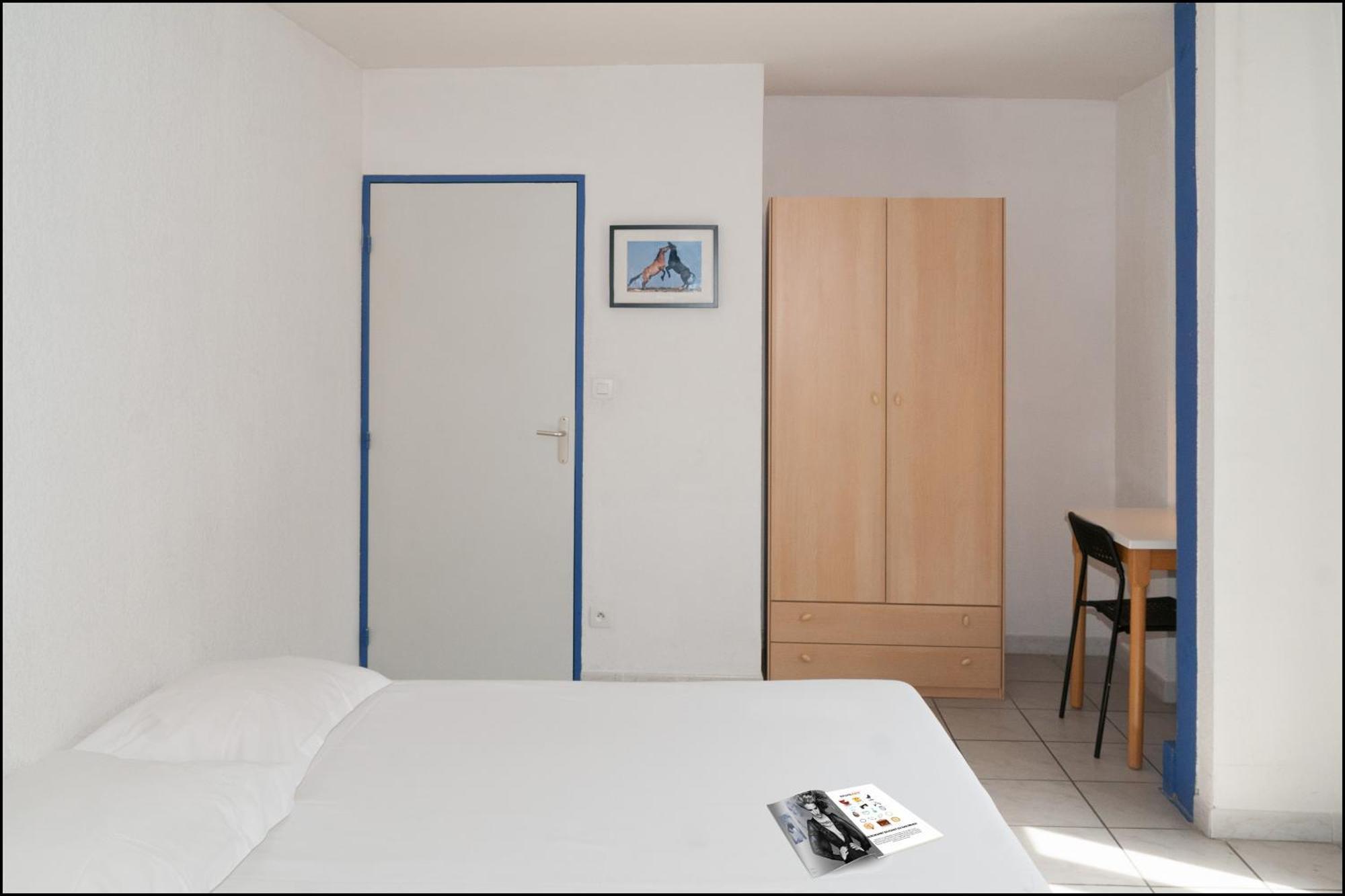 Residence Les Cordeliers Avignon Zimmer foto